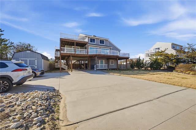 2921 Sandfiddler RD, Virginia Beach, VA 23456