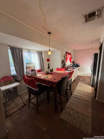 5914 Woodgreen, San Antonio, TX 78218