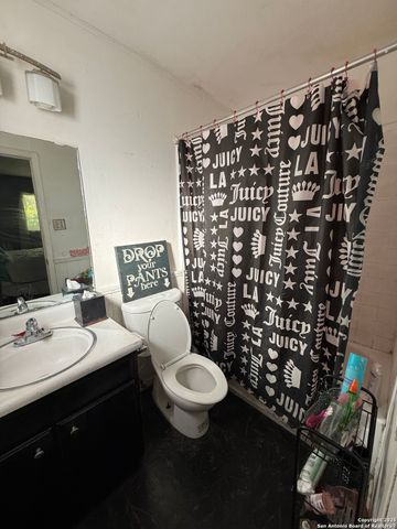 5914 Woodgreen, San Antonio, TX 78218