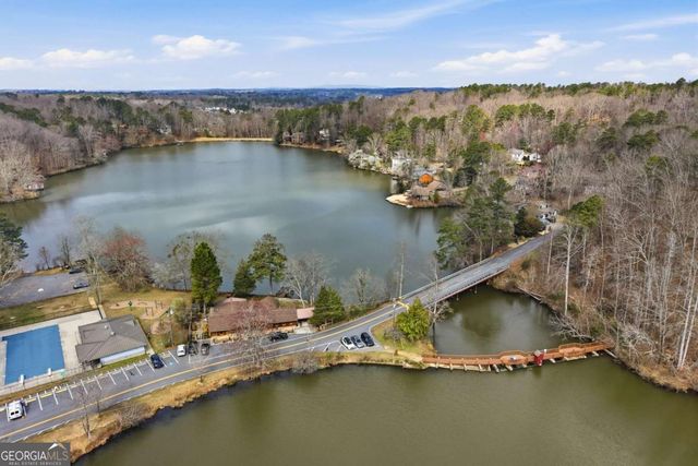 118 Thrush Drive B, Roswell, GA 30075