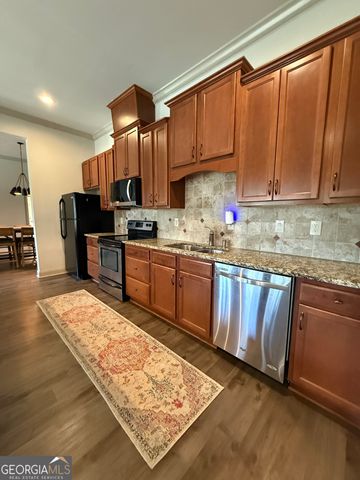 118 Thrush Drive B, Roswell, GA 30075