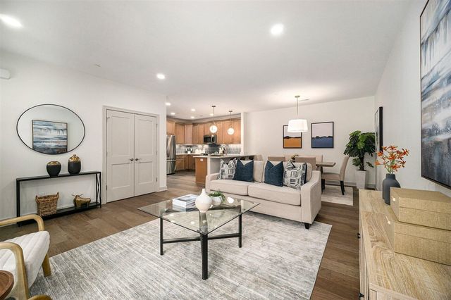 631 Woodland Drive 65, Dexter, MI 48130