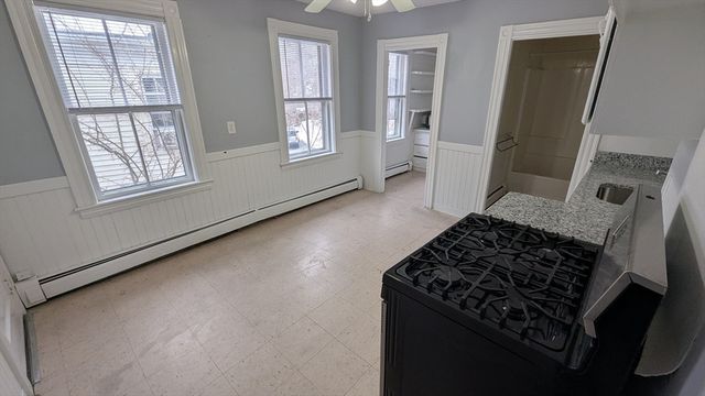 13 Forest Ave, Plymouth, MA 02360