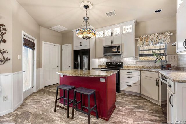 306 Oak Knoll, Boerne, TX 78006