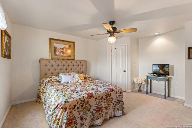 306 Oak Knoll, Boerne, TX 78006