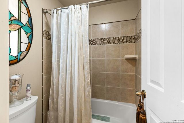 306 Oak Knoll, Boerne, TX 78006