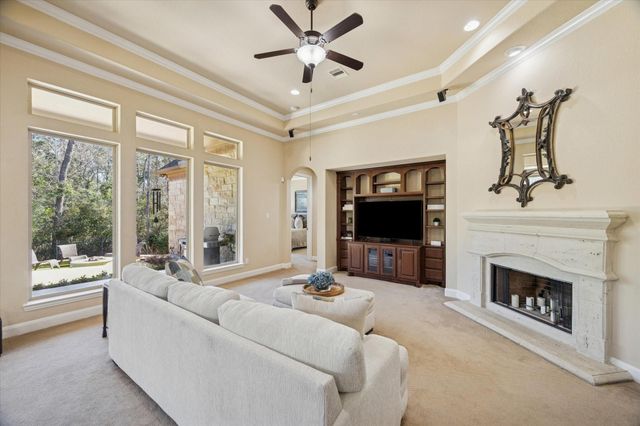 26 Sandwell Place, The Woodlands, TX 77389