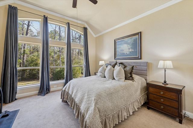 26 Sandwell Place, The Woodlands, TX 77389