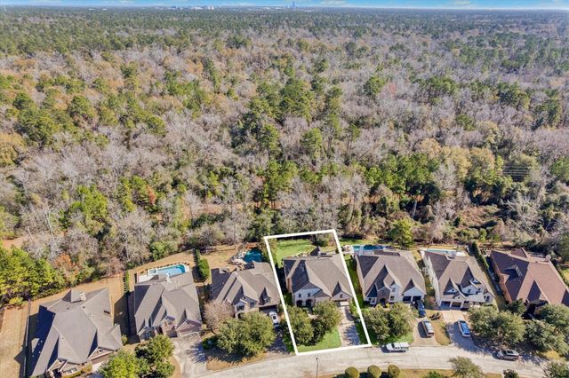 26 Sandwell Place, The Woodlands, TX 77389