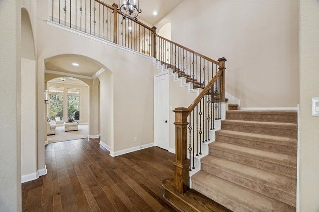 26 Sandwell Place, The Woodlands, TX 77389