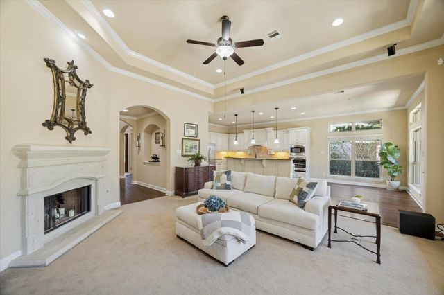 26 Sandwell Place, The Woodlands, TX 77389