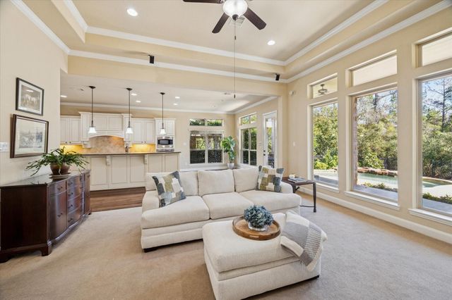 26 Sandwell Place, The Woodlands, TX 77389