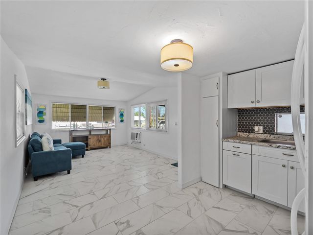 110 VERONA STREET N, Nokomis, FL 34275