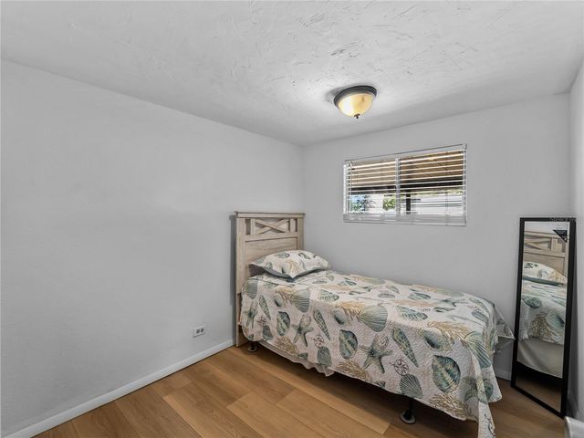 110 VERONA STREET N, Nokomis, FL 34275