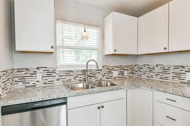 812 38th Street, Galveston, TX 77550