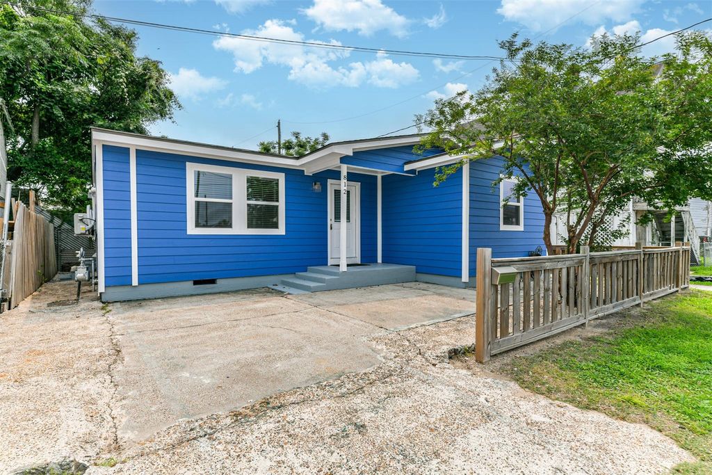 812 38th Street, Galveston, TX 77550