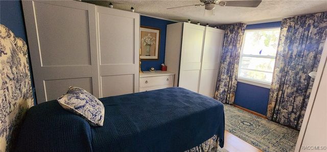 13465 W Hillbilly Lane, Crystal River, FL 34429