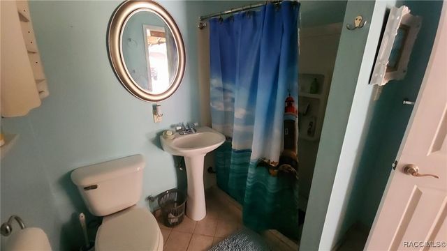 13465 W Hillbilly Lane, Crystal River, FL 34429