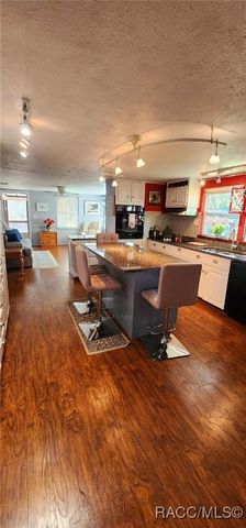 13465 W Hillbilly Lane, Crystal River, FL 34429