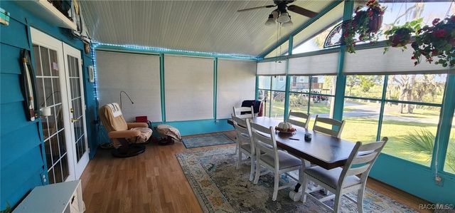 13465 W Hillbilly Lane, Crystal River, FL 34429