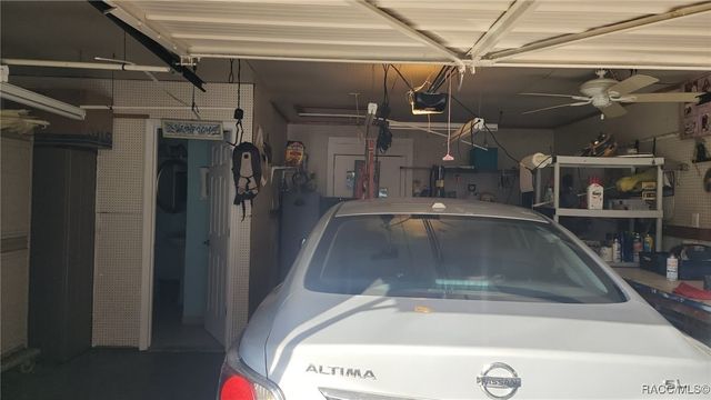 13465 W Hillbilly Lane, Crystal River, FL 34429