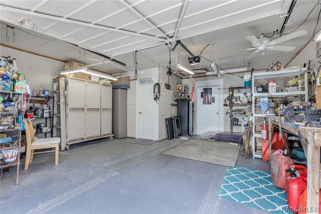 13465 W Hillbilly Lane, Crystal River, FL 34429