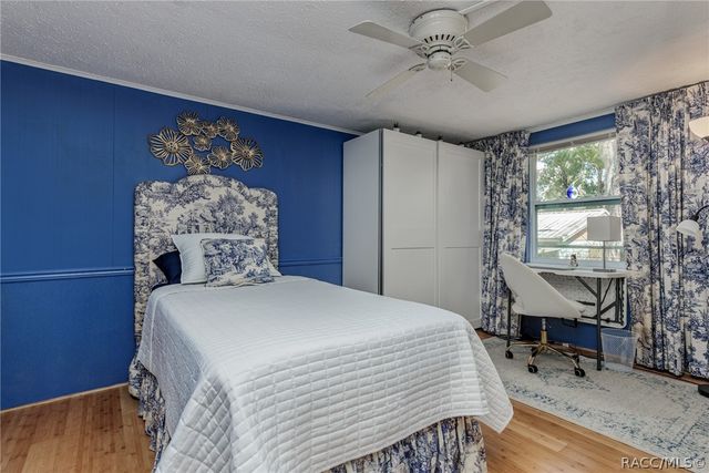 13465 W Hillbilly Lane, Crystal River, FL 34429