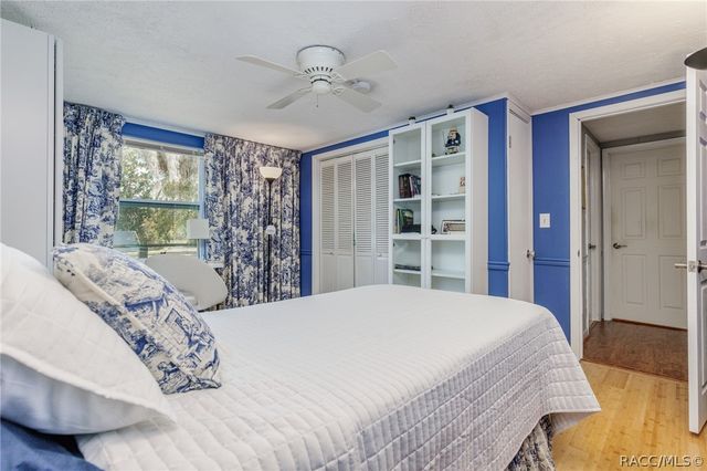 13465 W Hillbilly Lane, Crystal River, FL 34429