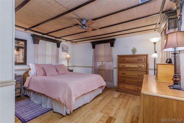 13465 W Hillbilly Lane, Crystal River, FL 34429