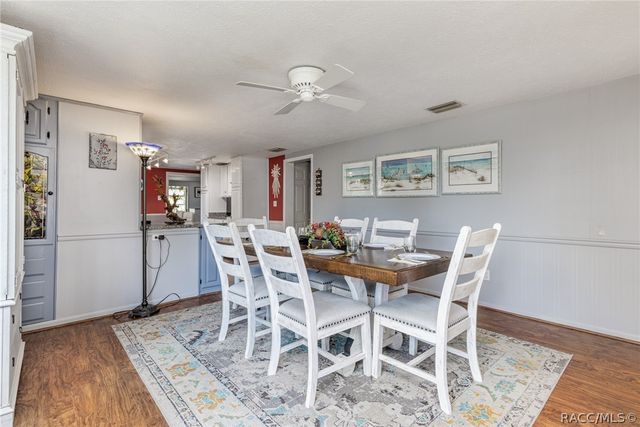 13465 W Hillbilly Lane, Crystal River, FL 34429