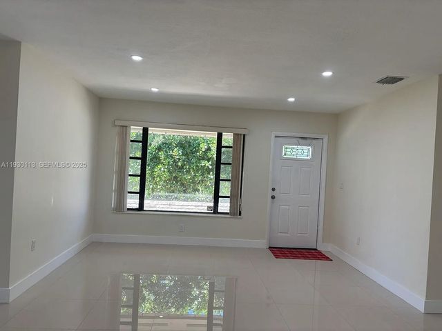 16401 SW 100th Ct, Miami, FL 33157