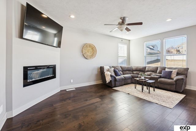 8010 S 184 Terrace, Omaha, NE 68136