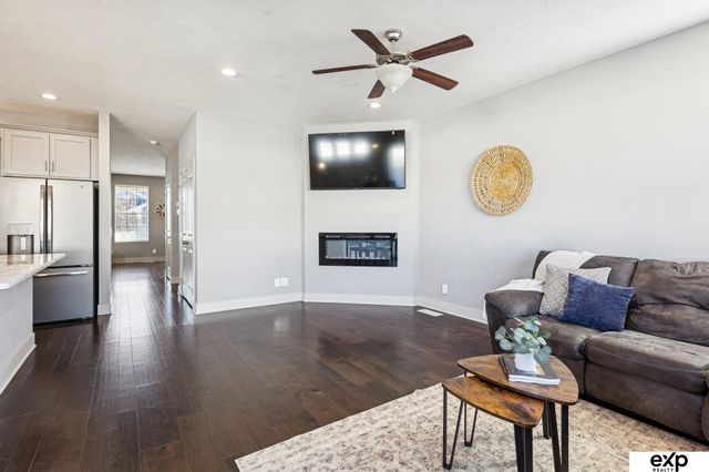 8010 S 184 Terrace, Omaha, NE 68136