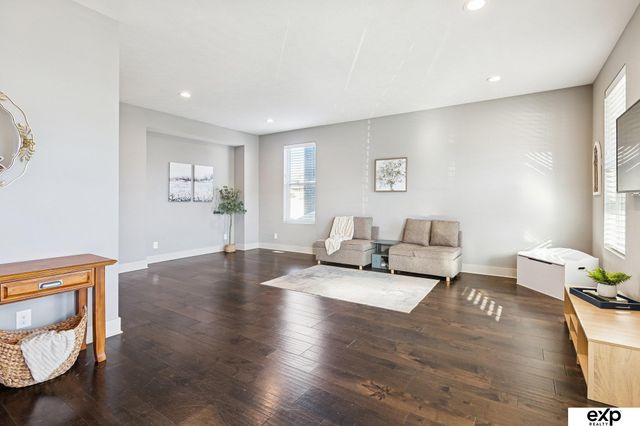 8010 S 184 Terrace, Omaha, NE 68136