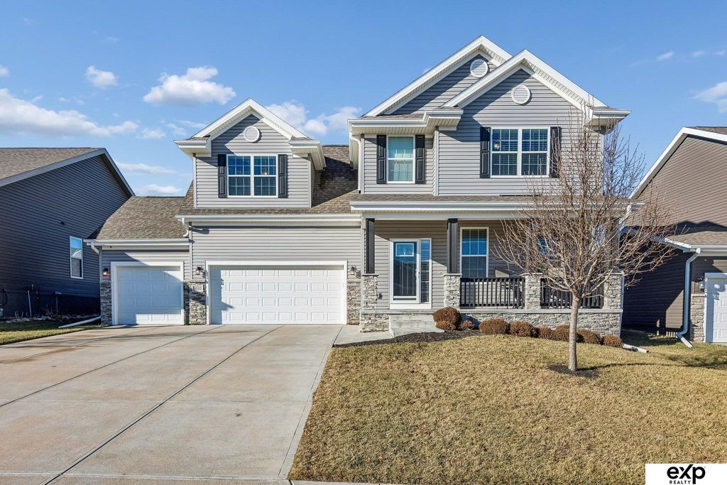 8010 S 184 Terrace, Omaha, NE 68136