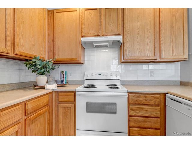 1237 Carlyle Park Cir, Highlands Ranch, CO 80129