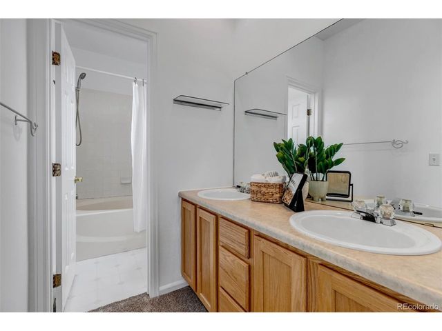 1237 Carlyle Park Cir, Highlands Ranch, CO 80129