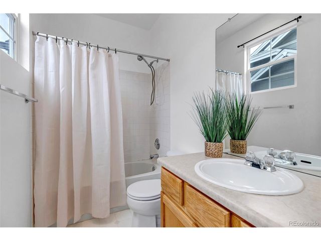 1237 Carlyle Park Cir, Highlands Ranch, CO 80129