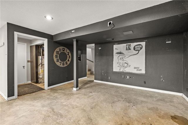 12833 Seminole Drive, Olathe, KS 66062