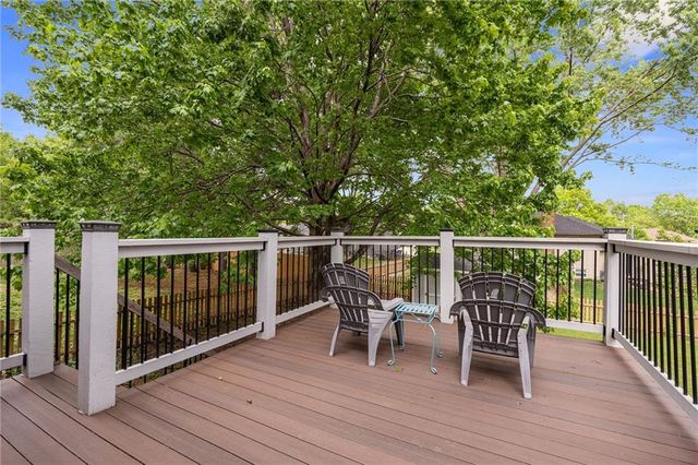 12833 Seminole Drive, Olathe, KS 66062