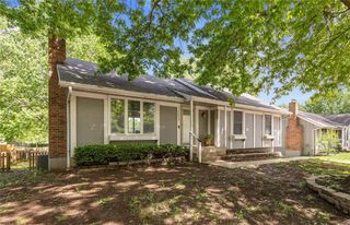 12833 Seminole Drive, Olathe, KS 66062