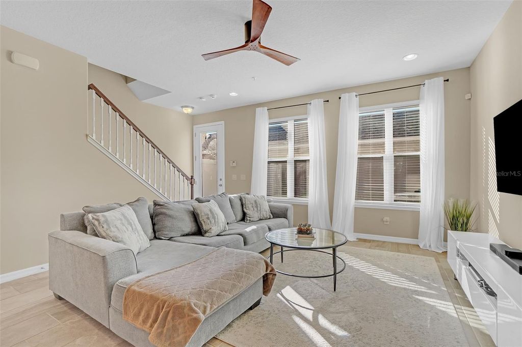 Image 13 of property listing at 8626 VEDDER LANE, Orlando, FL 32832