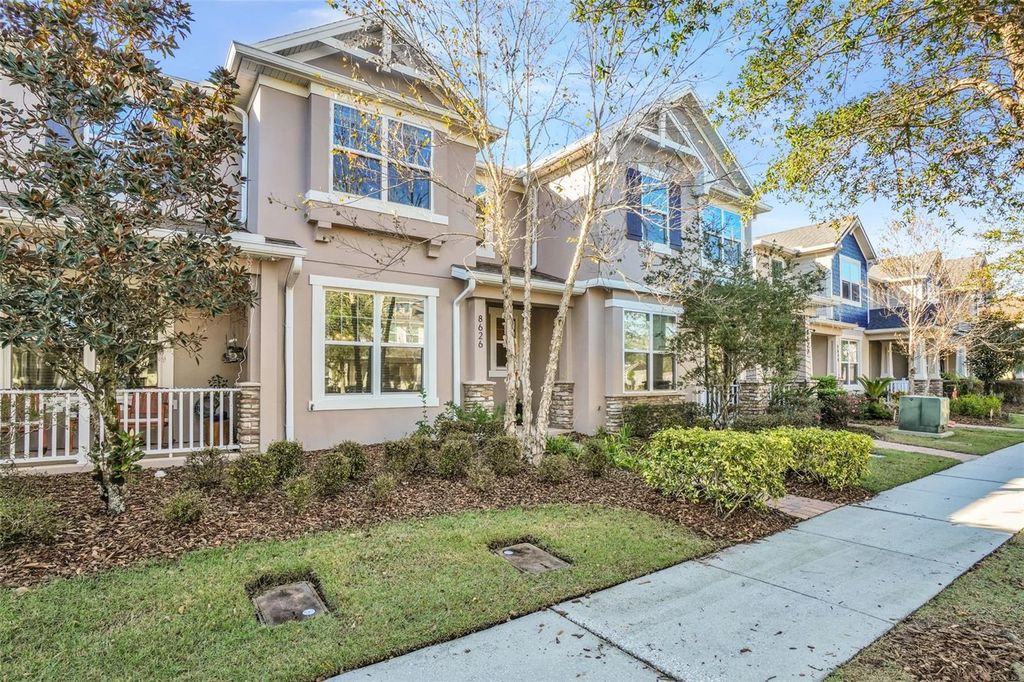 Image 3 of property listing at 8626 VEDDER LANE, Orlando, FL 32832