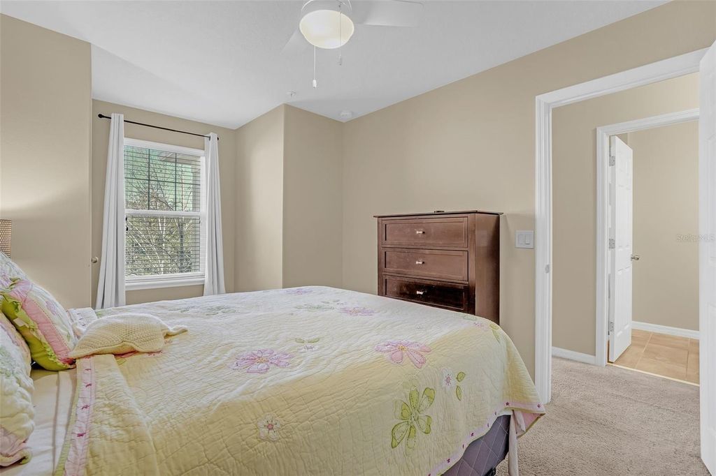 Image 24 of property listing at 8626 VEDDER LANE, Orlando, FL 32832