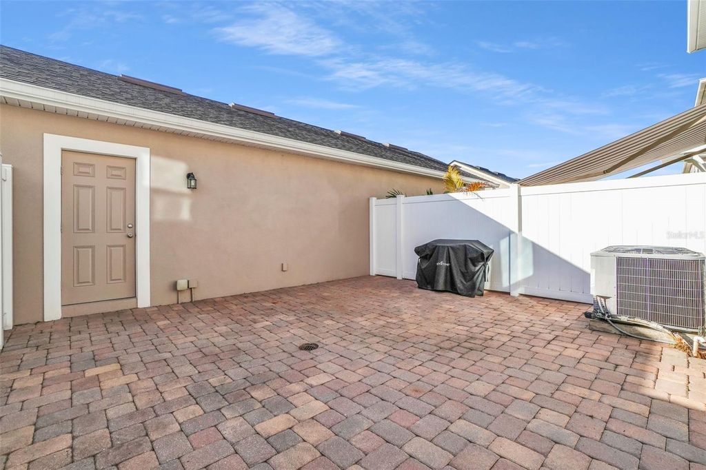 Image 28 of property listing at 8626 VEDDER LANE, Orlando, FL 32832