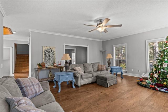 408 Shakespeare Dr., Dothan, AL 36303