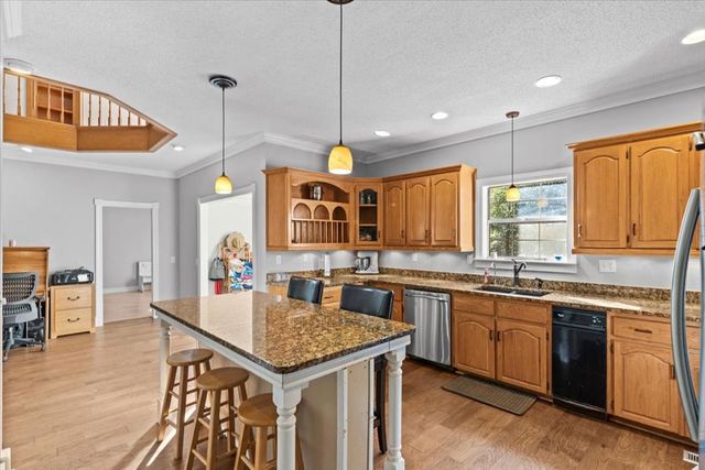 408 Shakespeare Dr., Dothan, AL 36303