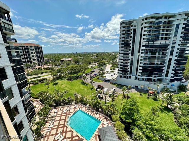 6075 Pelican Bay BLVD 1101, Naples, FL 34108