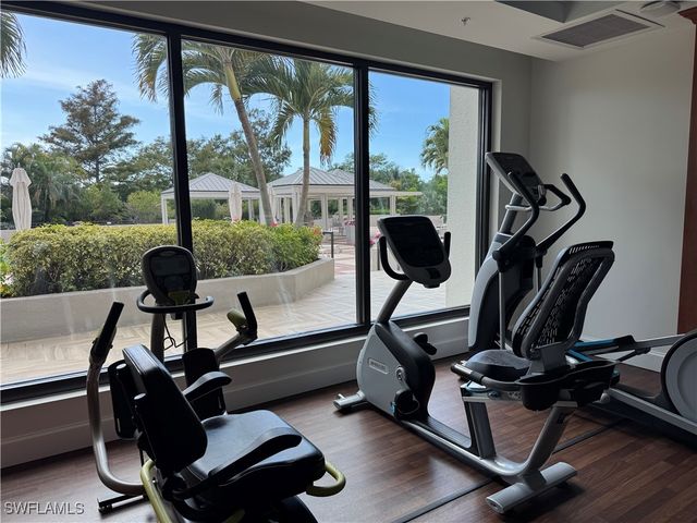 6075 Pelican Bay BLVD 1101, Naples, FL 34108
