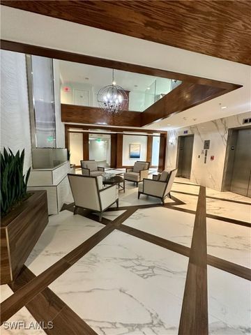 6075 Pelican Bay BLVD 1101, Naples, FL 34108